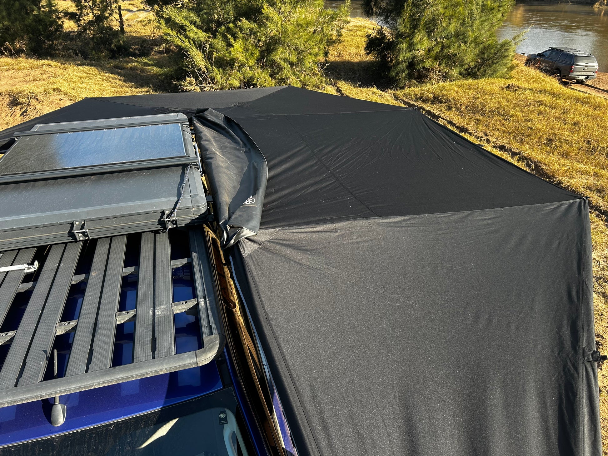 Deluxe 270 Plus Awning - CXT